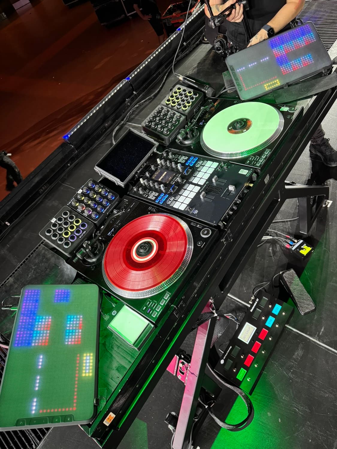Joe Hahn DJ rig